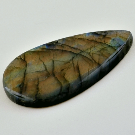 Labradorite pear 87.31 ct