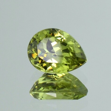 Mali-Garnet pear yellow green untreated 3.89 ct