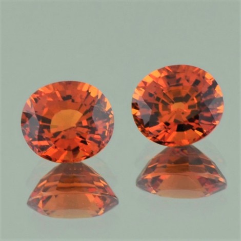 Mandarin Granat Duo, Oval facettiert (7,21 ct.) aus Mosambik Mandarin Granat Duo, Oval facettiert (7,21 ct.) aus Mosambik