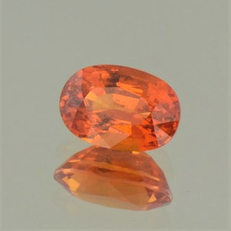 Mandarin-Granat oval intense orange 3.77 ct Mandarin-Granat oval intense orange 3.77 ct