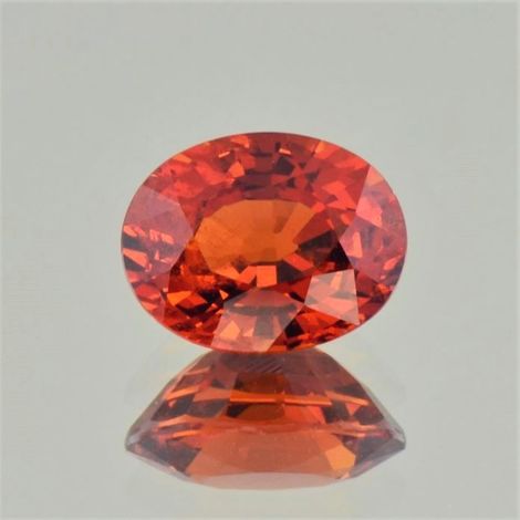 Mandarin Granat, Oval facettiert (6,62 ct.) aus Nigeria