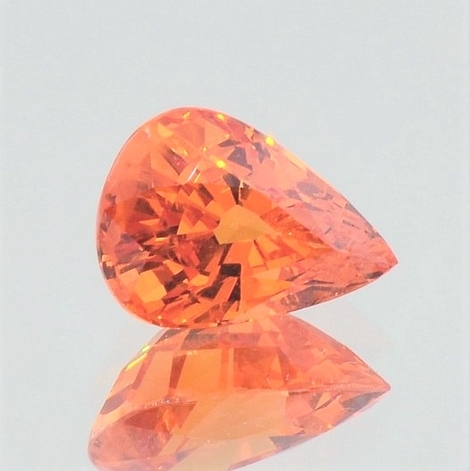 Mandarin Granat Tropfen orange 6,94 ct Mandarin Granat Tropfen orange 6,94 ct