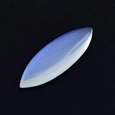 Weisser Mondstein, Navette Cabochon (ca. 2,1 ct.) aus Sri Lanka