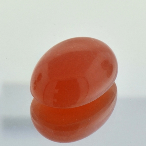 Moonstone oval orangy brown 15 ct Moonstone oval orangy brown 15 ct