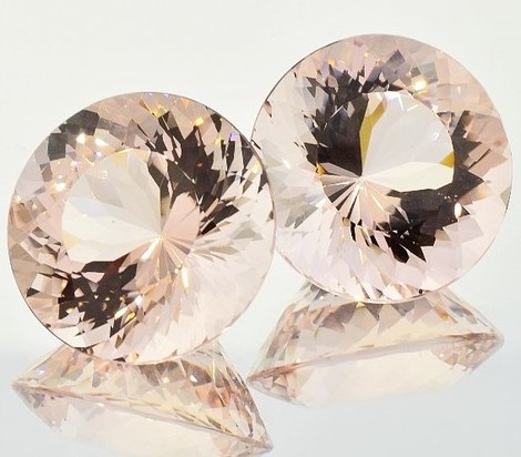 Morganit Duo, Rund facettiert (65,95 ct.) aus Brasilien (Minas Gerais) Morganit Duo, Rund facettiert (65,95 ct.) aus Brasilien (Minas Gerais)