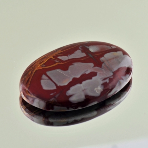 Noreena Jaspis, Oval Cabochon (58,72 ct.) aus Australien (Pilbara Region) Noreena Jaspis, Oval Cabochon (58,72 ct.) aus Australien (Pilbara Region)