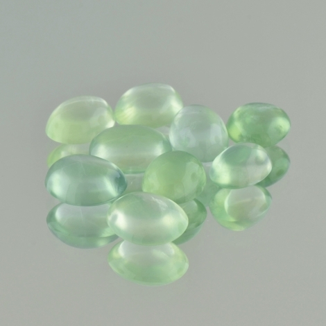 Prehnit Lot Cabochons oval hellgrün 28,06 ct