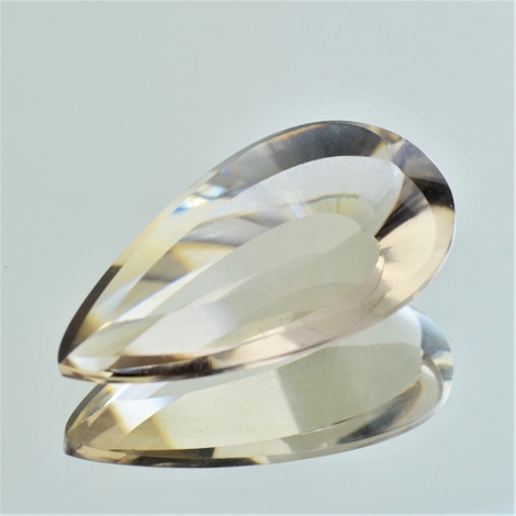 Rauchquarz, Design-Tropfen facettiert (ca. 14 ct.) aus Brasilien