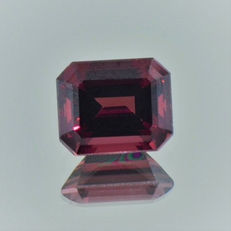 Granat - Rhodolith, Achteck facettiert (5,93 ct.) aus Madagaskar