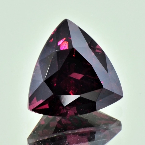 Rhodolith Trillion dunkles-purpurrot 12,03 ct Rhodolith Trillion dunkles-purpurrot 12,03 ct
