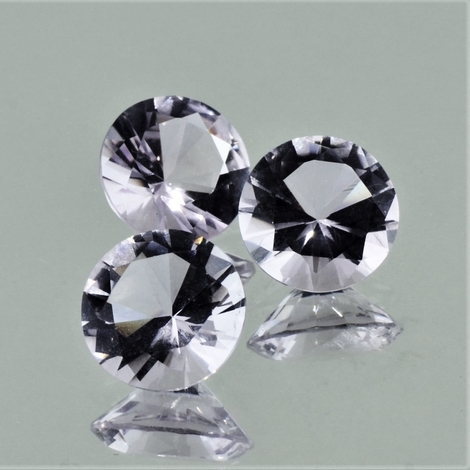 Amethyst Set, Rund facettiert (8,77 ct.) aus Brasilien Amethyst Set, Rund facettiert (8,77 ct.) aus Brasilien