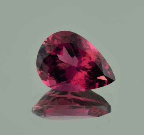 Rubellit Tropfen rosarot 5,63 ct Rubellit Tropfen rosarot 5,63 ct