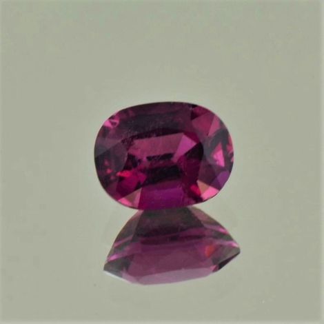 Rubellit Turmalin oval rot 2,65 ct Rubellit Turmalin oval rot 2,65 ct