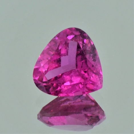 Rubellit Turmalin Tropfen pink 6,70 ct Rubellit Turmalin Tropfen pink 6,70 ct