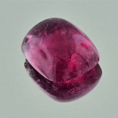 Rubellit Turmalin Cabochon antik purpurrot 12,39 ct Rubellit Turmalin Cabochon antik purpurrot 12,39 ct