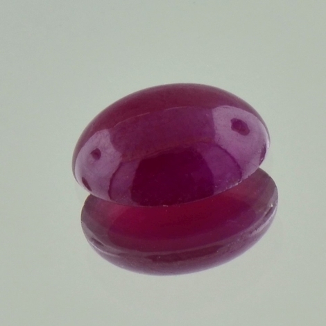 Rubin Cabochon oval 4,93 ct Rubin Cabochon oval 4,93 ct