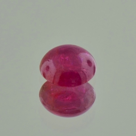Rubin, Rund Cabochon (1,61 ct.) aus Burma (Myanmar) Rubin, Rund Cabochon (1,61 ct.) aus Burma (Myanmar)