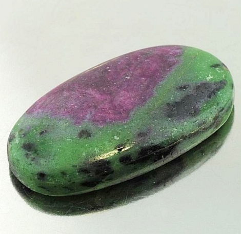 Ruby-Zoisite oval 73.09 ct Ruby-Zoisite oval 73.09 ct