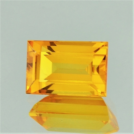 Saphir, Rechteck facettiert (7,21 ct.) aus Sri Lanka Saphir, Rechteck facettiert (7,21 ct.) aus Sri Lanka