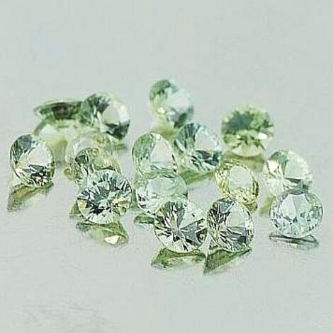 Saphir Lot rund grün 2,1 ct