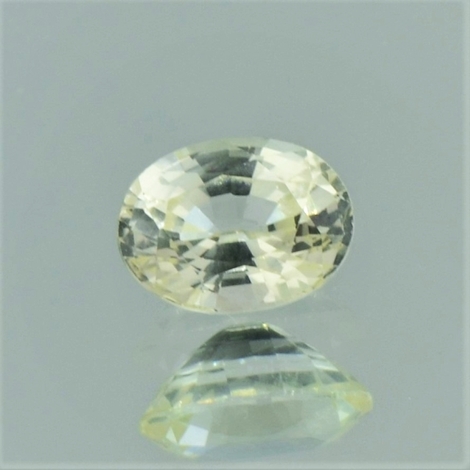 Saphir, Oval facettiert (1,70 ct.) aus Madagaskar (Ilakaka) Saphir, Oval facettiert (1,70 ct.) aus Madagaskar (Ilakaka)