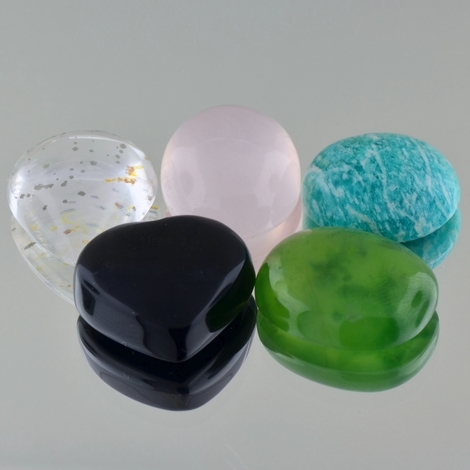 Mixed Lot, Herz, Tropfen, Rund & Oval Cabochon (117,45 ct.) aus Südamerika & Asien Mixed Lot, Herz, Tropfen, Rund & Oval Cabochon (117,45 ct.) aus Südamerika & Asien