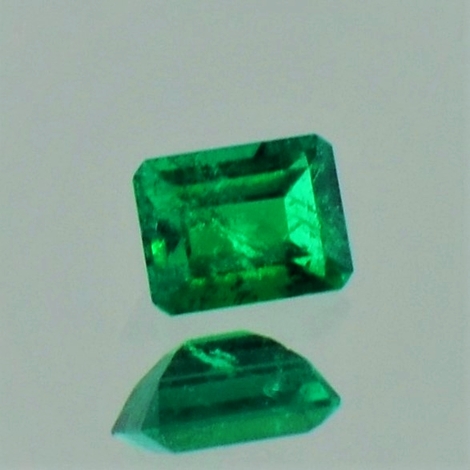 Emerald octagon green 0.50 ct