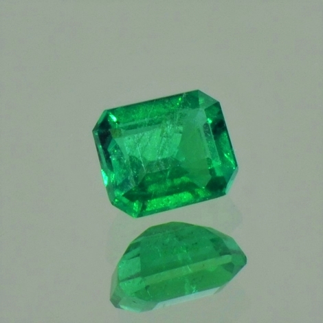 Smaragd octagon grün 0,85 ct Smaragd octagon grün 0,85 ct