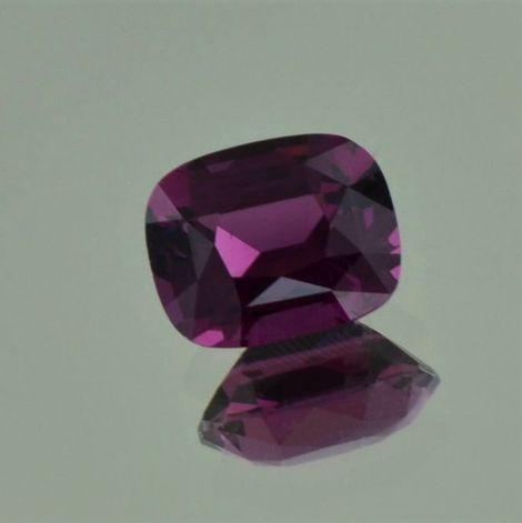 Spinell antikoval purpur 3,53 ct.