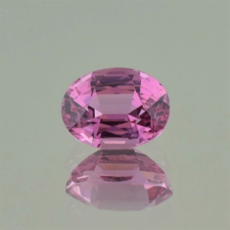 Spinel oval pink untreated 2.89 ct