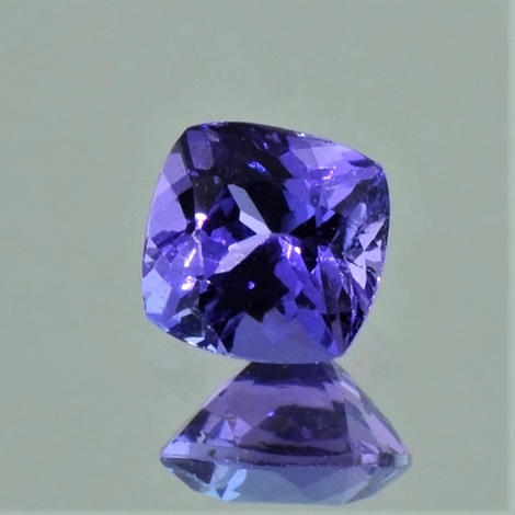 Tansanit, Antik facettiert (0,96 ct.) aus Tansania (Merelani Hills) Tansanit, Antik facettiert (0,96 ct.) aus Tansania (Merelani Hills)