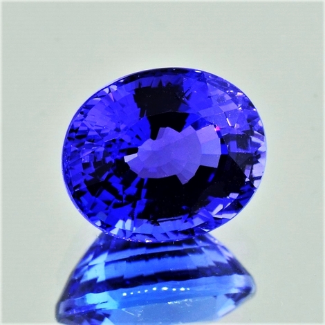 Tansanit, Oval facettiert (8,20 ct.) aus Tansania (Merelani Hills) Tansanit, Oval facettiert (8,20 ct.) aus Tansania (Merelani Hills)