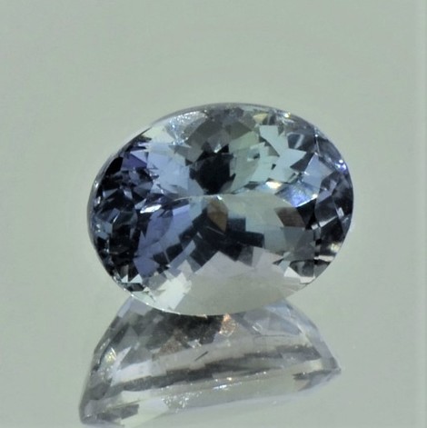 Tansanit, Oval facettiert (3,46 ct.) aus Tansania (Merelani Hills) Tansanit, Oval facettiert (3,46 ct.) aus Tansania (Merelani Hills)