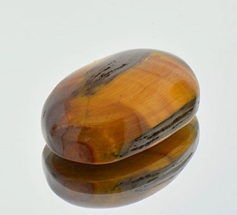 Tigerauge, Oval Cabochon (35,28 ct.) aus Namibia