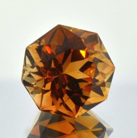 Topas Octagon-Design orangebraun 21,48 ct Topas Octagon-Design orangebraun 21,48 ct