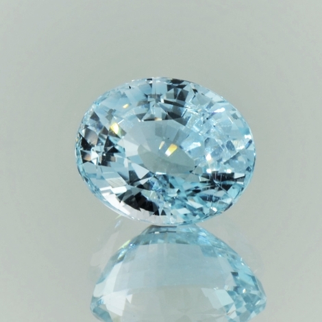 Topaz oval light blue untreated 11.15 ct