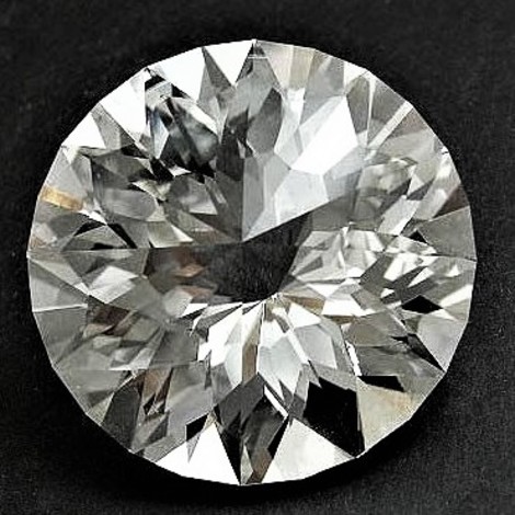 Topas, Design-Rund facettiert (47,52 ct.) aus Brasilien Topas, Design-Rund facettiert (47,52 ct.) aus Brasilien