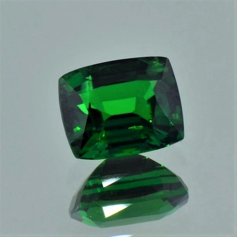 Tsavorit, Antik facettiert (4,06 ct.) aus Tansania (Merelani Hills)