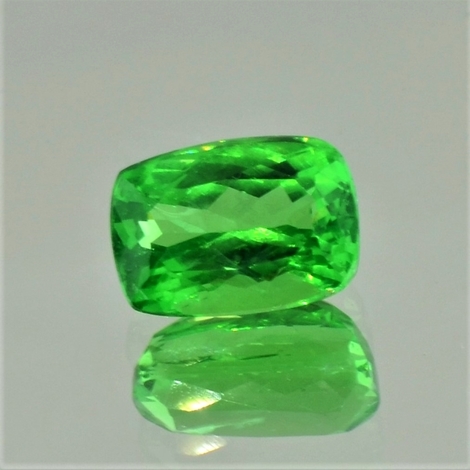 Tsavorite Garnet cushion intense grass green 4.38 ct