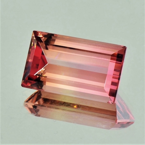 Turmalin, Rechteck facettiert (15,95 ct.) aus Madagaskar Turmalin, Rechteck facettiert (15,95 ct.) aus Madagaskar