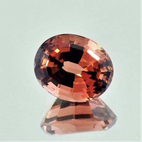 Turmalin, Oval facettiert (6,01 ct.) aus Sri Lanka Turmalin, Oval facettiert (6,01 ct.) aus Sri Lanka
