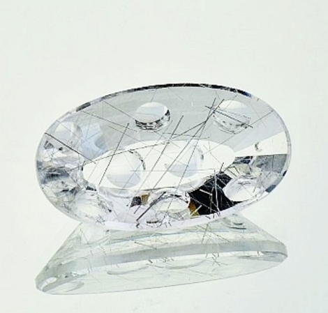 Einschlussquarz, Oval facettiert (24,85 ct.) aus Brasilien (Minas Gerais)