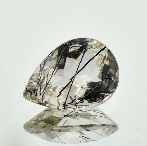 Einschlussquarz, Tropfen facettiert (9,57 ct.) aus Brasilien (Minas Gerais) Einschlussquarz, Tropfen facettiert (9,57 ct.) aus Brasilien (Minas Gerais)