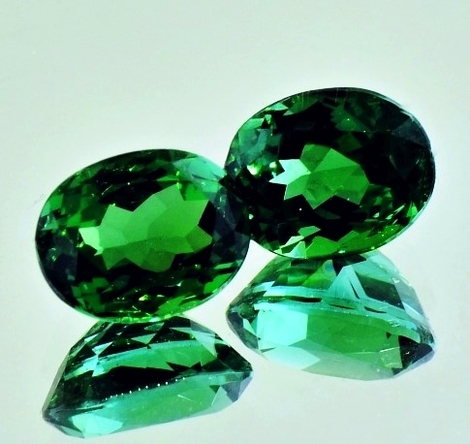 Green Tourmaline Pair Turmaline oval green 7.53 ct Green Tourmaline Pair Turmaline oval green 7.53 ct