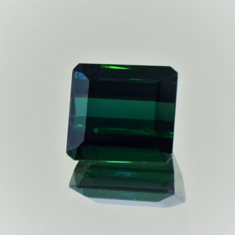 Verdelith Turmalin octagon dunkelgrün 4,73 ct Verdelith Turmalin octagon dunkelgrün 4,73 ct