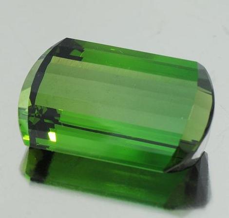 Green Tourmaline Tourmaline barrel 24.09 ct