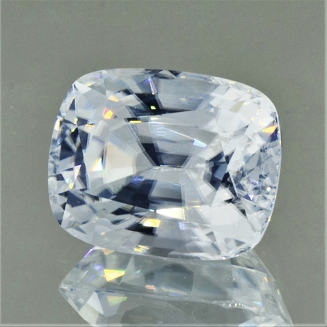 Zirkon antik farblos 29,70 ct Zirkon antik farblos 29,70 ct