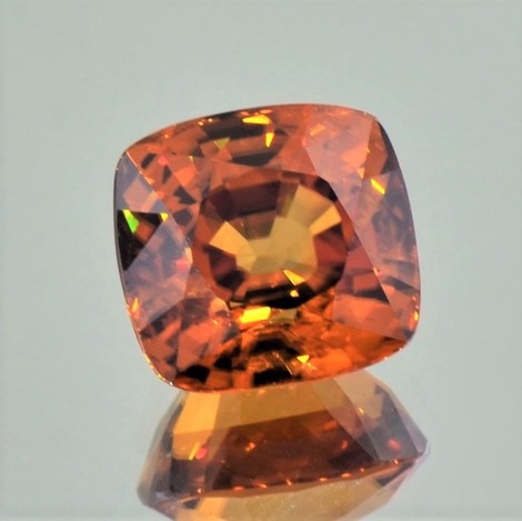 Zirkon, Antik facettiert (12,96 ct.) aus Vietnam (Luc Yen) Zirkon, Antik facettiert (12,96 ct.) aus Vietnam (Luc Yen)