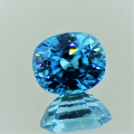 Zirkon, Antikoval facettiert (2,93 ct.) aus Kambodscha (Ratanakiri) Zirkon, Antikoval facettiert (2,93 ct.) aus Kambodscha (Ratanakiri)