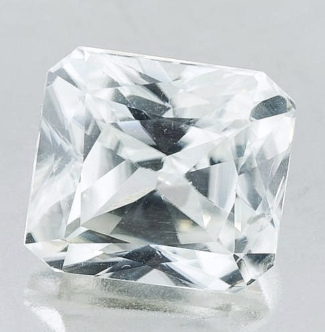 Zirkon octagon farblos 13,74 ct Zirkon octagon farblos 13,74 ct
